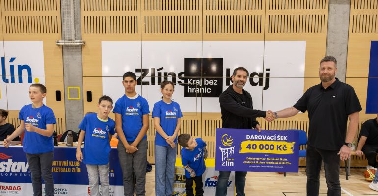 Moc děkujeme hráčům A-týmu Sportovního klubu basketbalu Zlín za stědrý dar